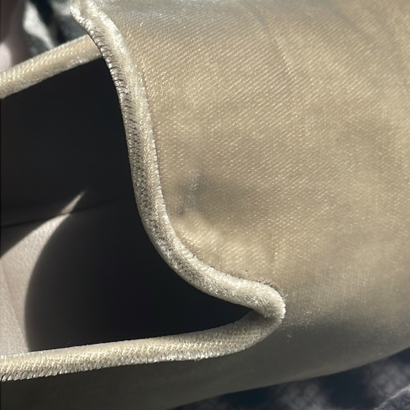 VINCE Velvet Smoking Slipper Shoes 6.5 NWOTS - Picture 11 of 11